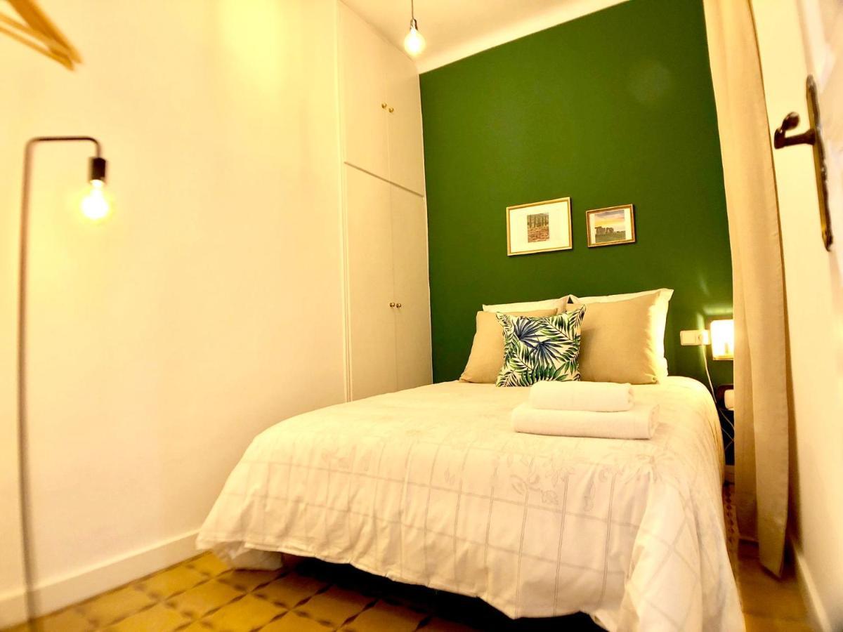 Lepanto Apartments 150M From Sagrada Familia — Photos 1